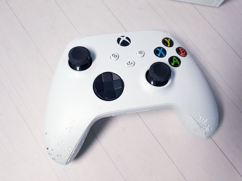 Xbox series s  364gb на гарантії до 01.12.2025