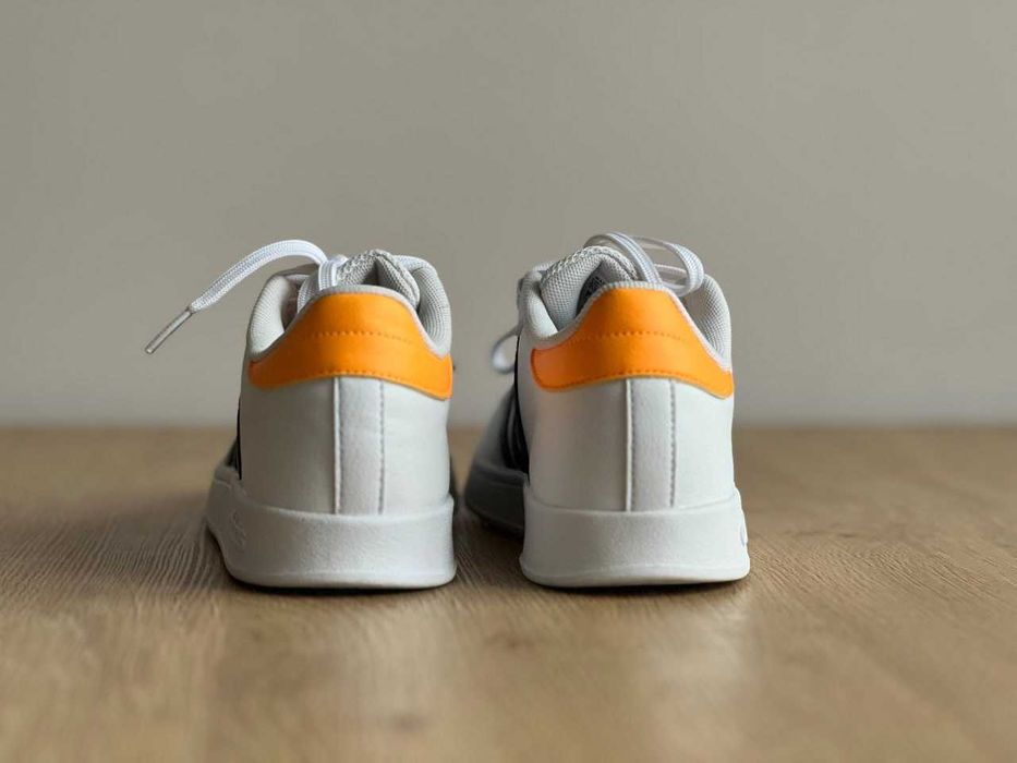 Чоловічі кросівки Adidas breaknet k white, (р. 37)