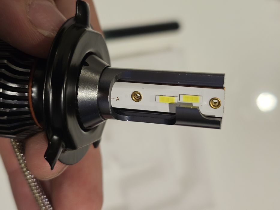 Lâmpada led para H4 uma unidade ideal para mota