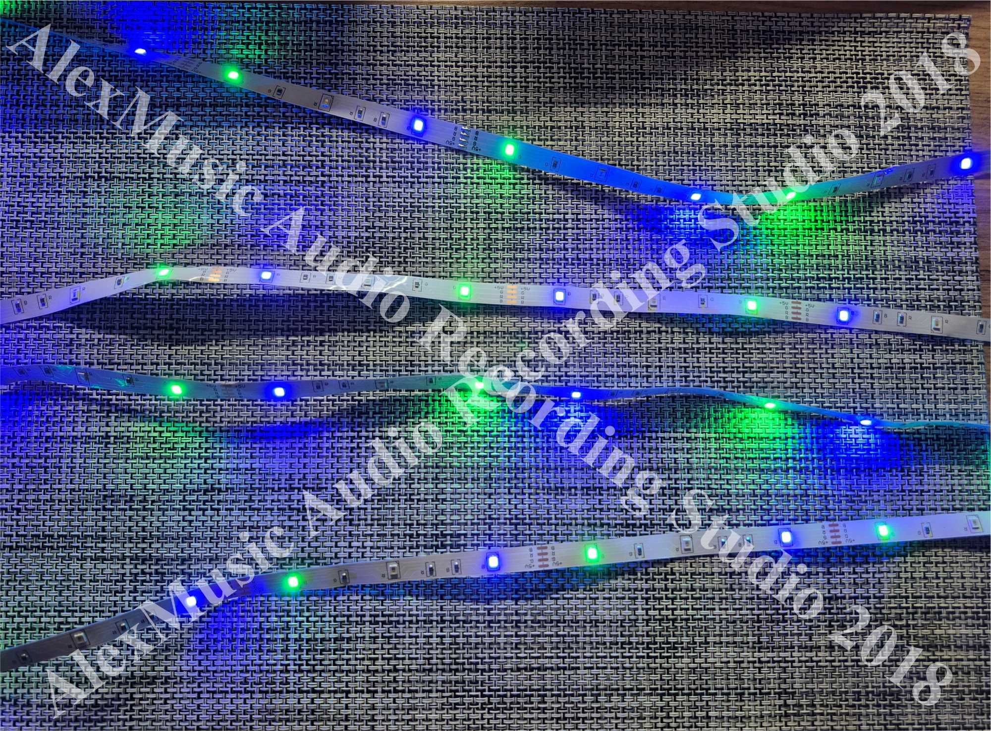 Светодиодная LED лента RGB 2835/5V, 2 по 10 метров с пультом