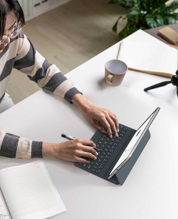 Etui klawiatura ipad 10th magnetyczna