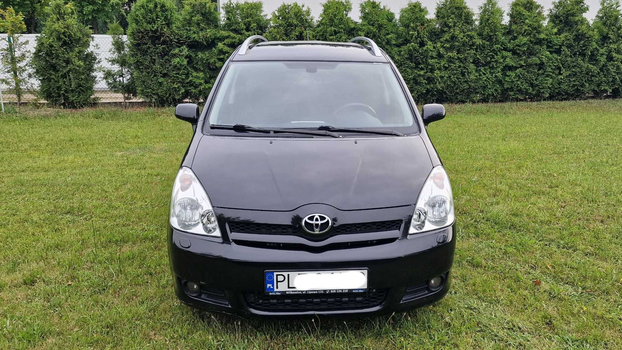 Toyota Corolla VERSO 2 osobowy, 2,2 D-CAT dostawczy - Kangoo, Berlingo