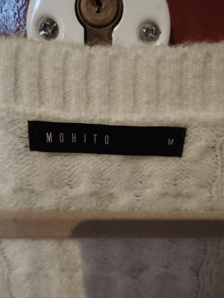 Sweter biały damski