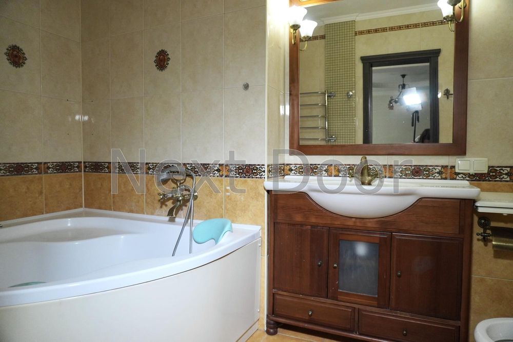 БЕЗ КОМІСІЇ! Продається 2-рівнева квартира 15хв від м.Харківська