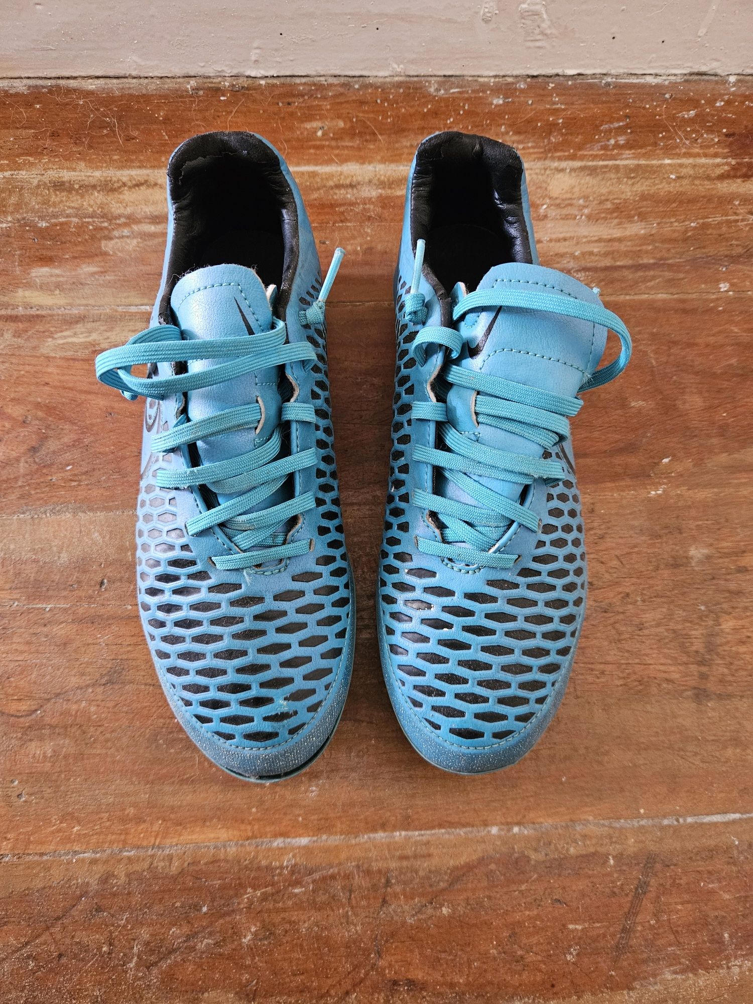 Chuteira/Bota Nike Tam.: 40 relvado sintético