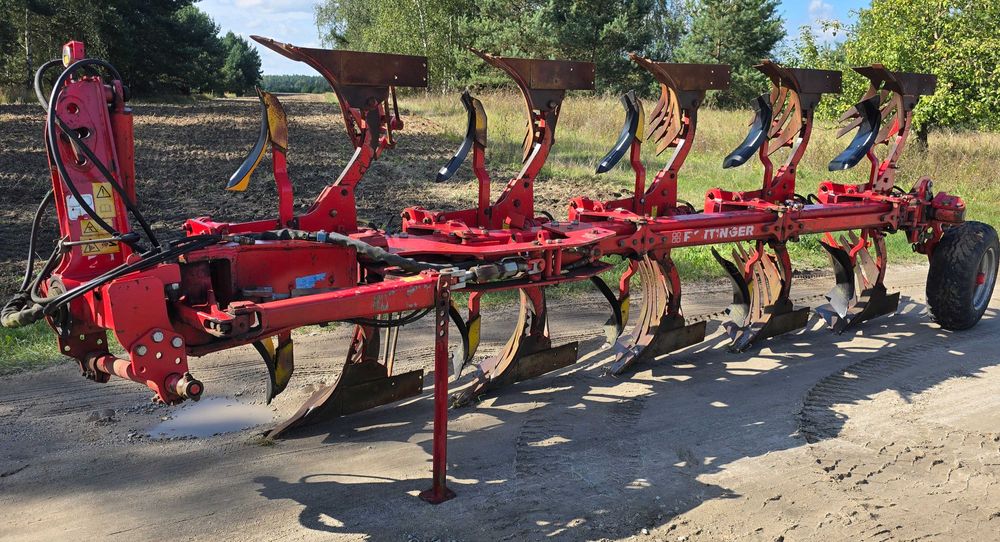 Pług 5 skibowy obrotowy Pottinger Rama 4 + 1 Bardzo ładny