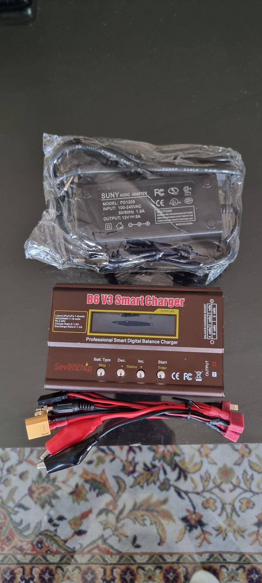 B6 V3 Smart Charger