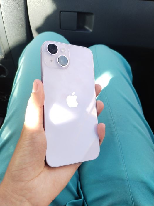 Apple iPhone 14 - 128GB - Roxo