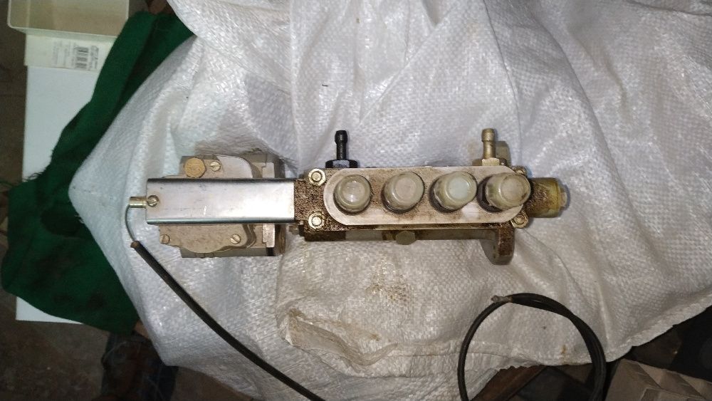 Агрегат впрыска топлива НВР-4М (инжектор/тнвд для бенза)