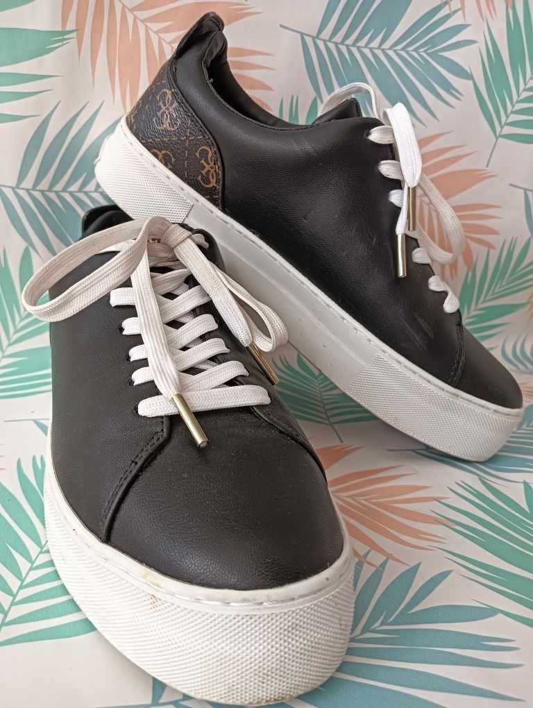 Sneakersy Guess Gianele