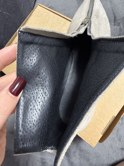 Жіночі осінні замшеві сапоги