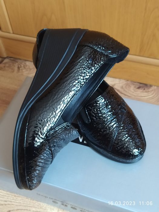 VENEZIA - półbuty na koturnie