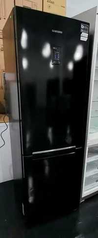 Холодильник чорного кольору Samsung Висота, см 185 no frost
