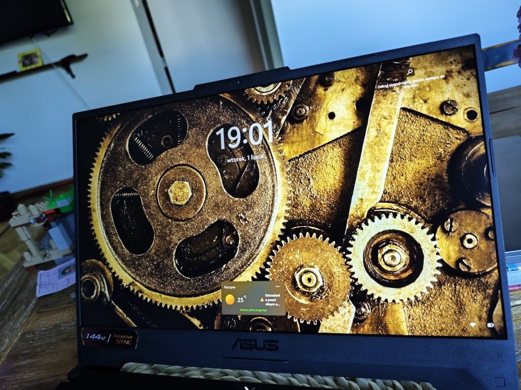 Asus TUF f15 RTX 3070 8gb 140w, r7 6800h, 48gb ram ddr5, 512gb+1tb,