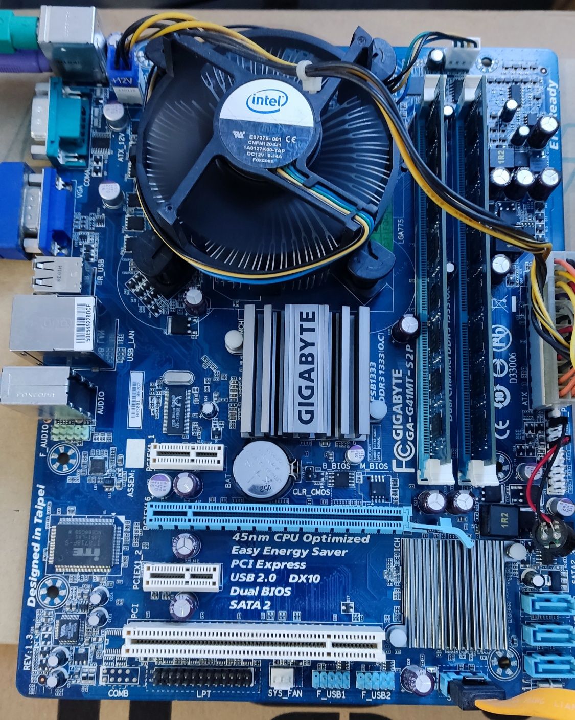 Материнська плата Gigabyte GA-G41MT-S2P