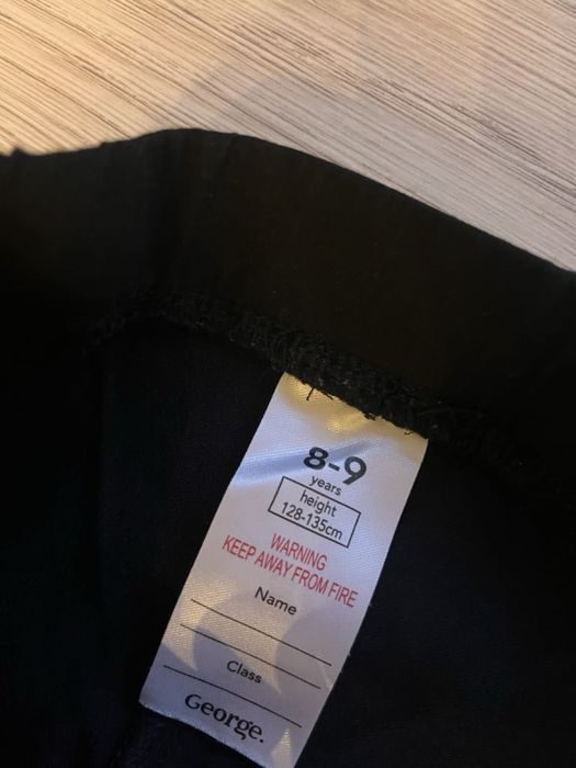 czarne legginsy dziewczece -roz.128