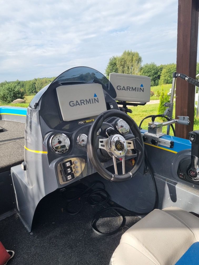 Łódź wędkarska Riverfox 470 z elektroniką Garmin, Mercury 60