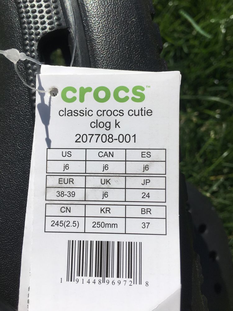 Сандалі Crocs