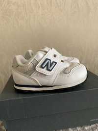 Кросівки new balance