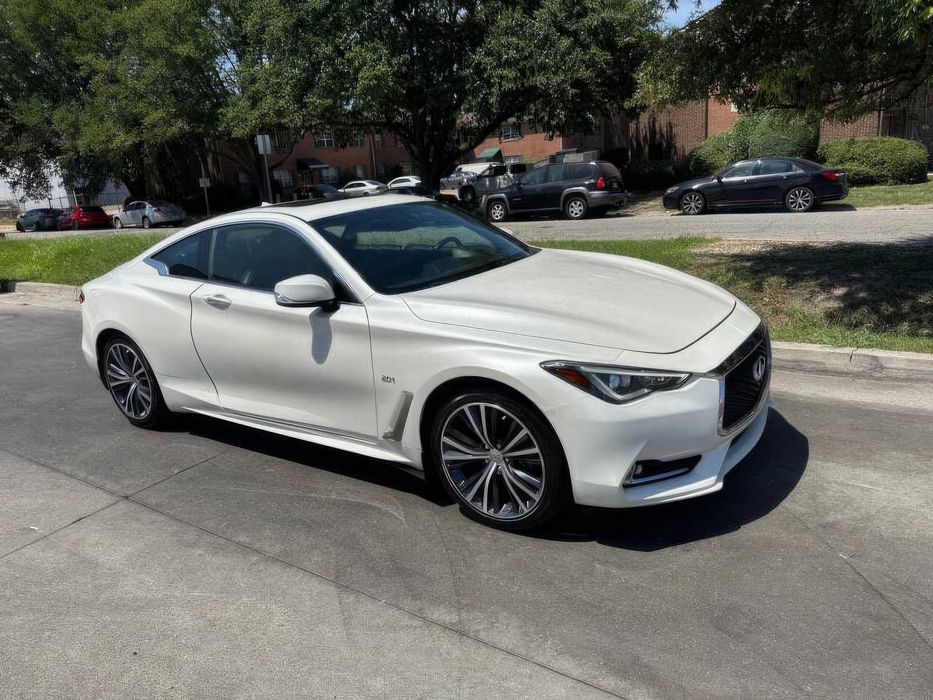 Infiniti Q60      2017
