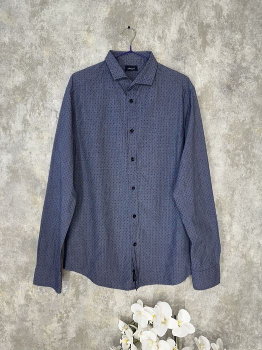 Оригінальна сорочка відомого бренду