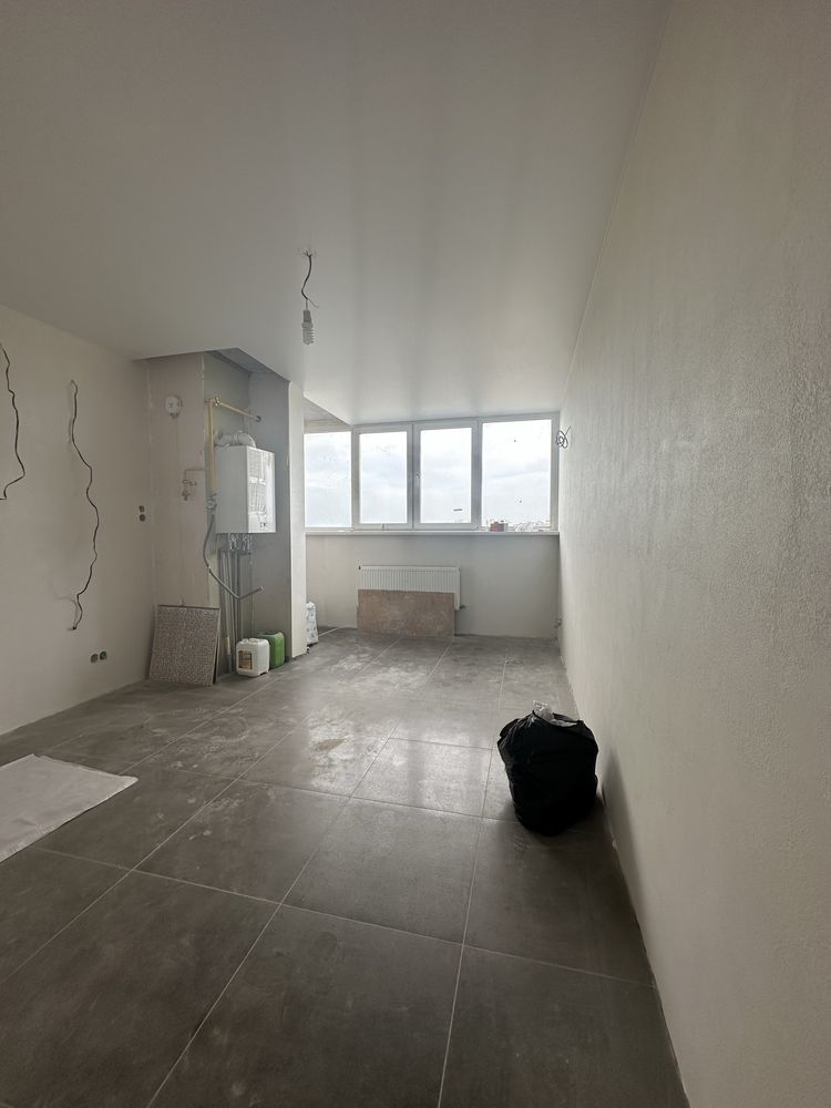 Продаж 2-х рівневоі квартири 135 кв. м по вул. Лютнева  ЖК Первоцвіт