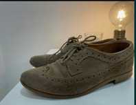 Sapatos Guimarães 38