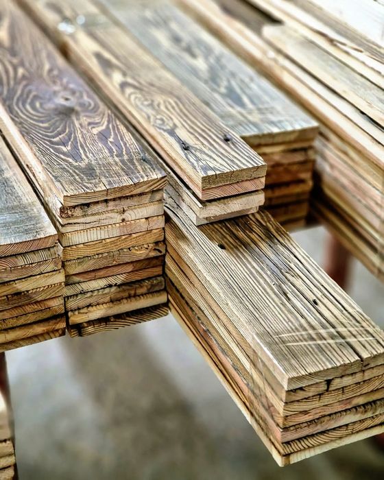 Stare drewno naturalne deski rustykalne na meble ściany półki panele