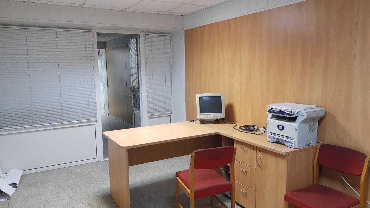 Продаж окремої офісної будівлі пр-т Б. Хмельницького 38а / вул.Титова