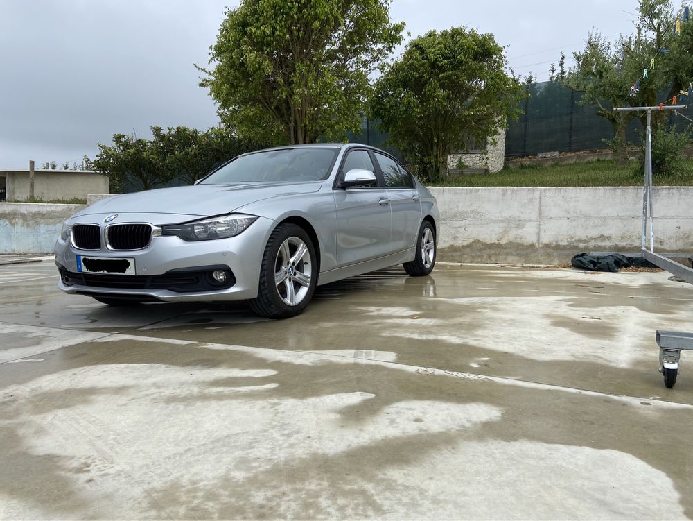 BMW 320 Sport Line 190 cavalos