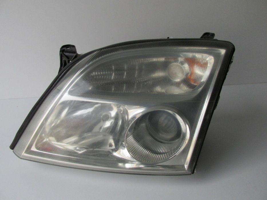 Lampa przednia przód opel vectra c lewa