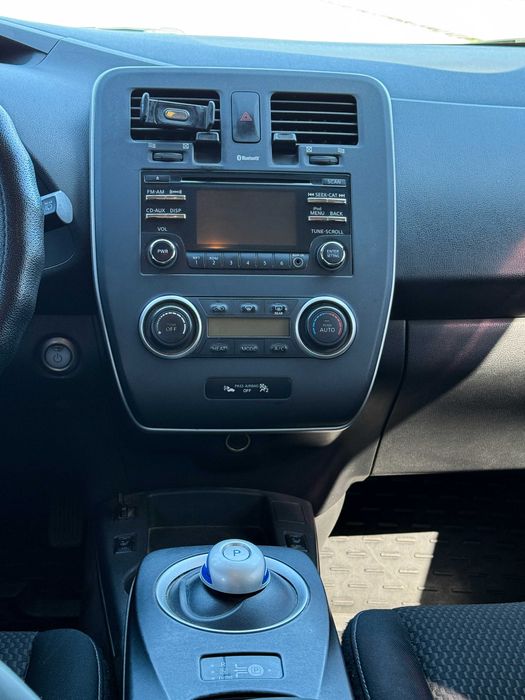 Продам Нисан Лиаф , Nissan Leaf , 2013 год