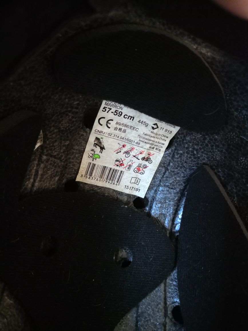Kask jeździecki na konia