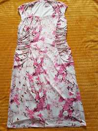 Sukienka  w kwiaty roz M/XL