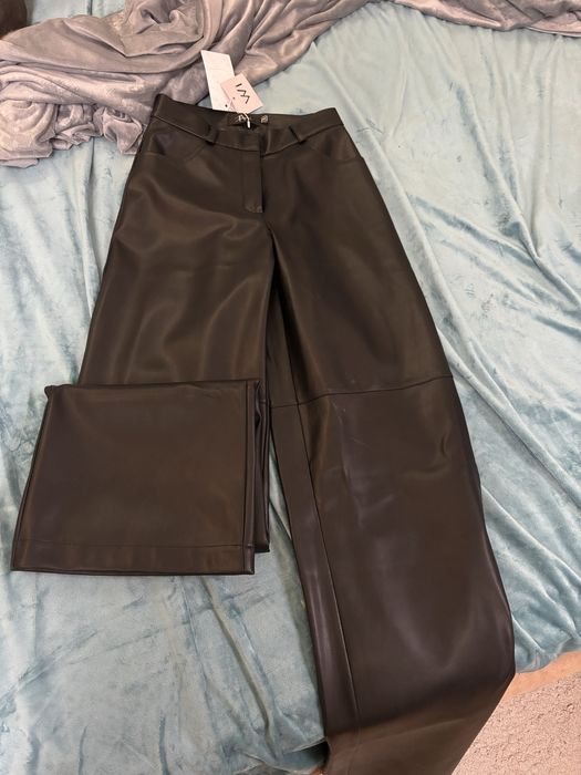 Штани палацо з еко шкіри чорні