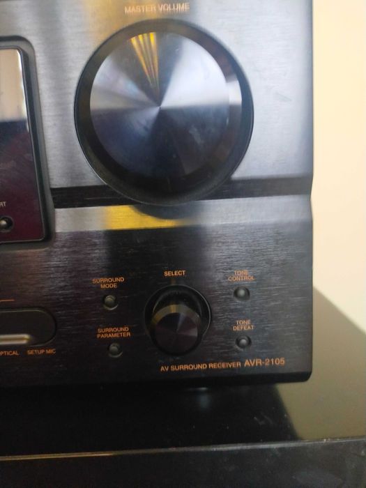 Amplituner Denon AVR-2105
