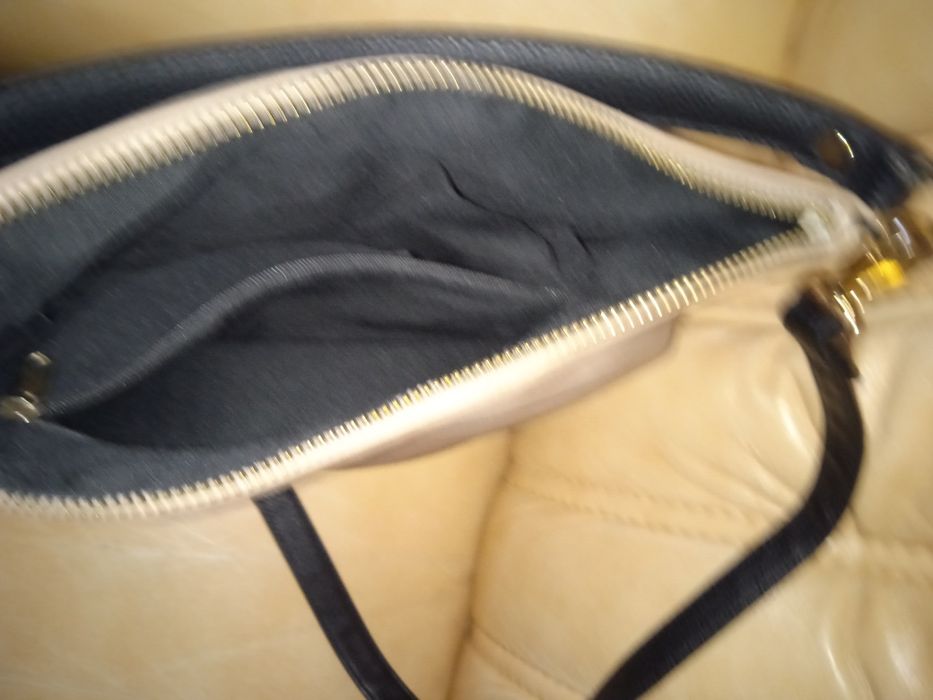 Сумка фірми RIVER island