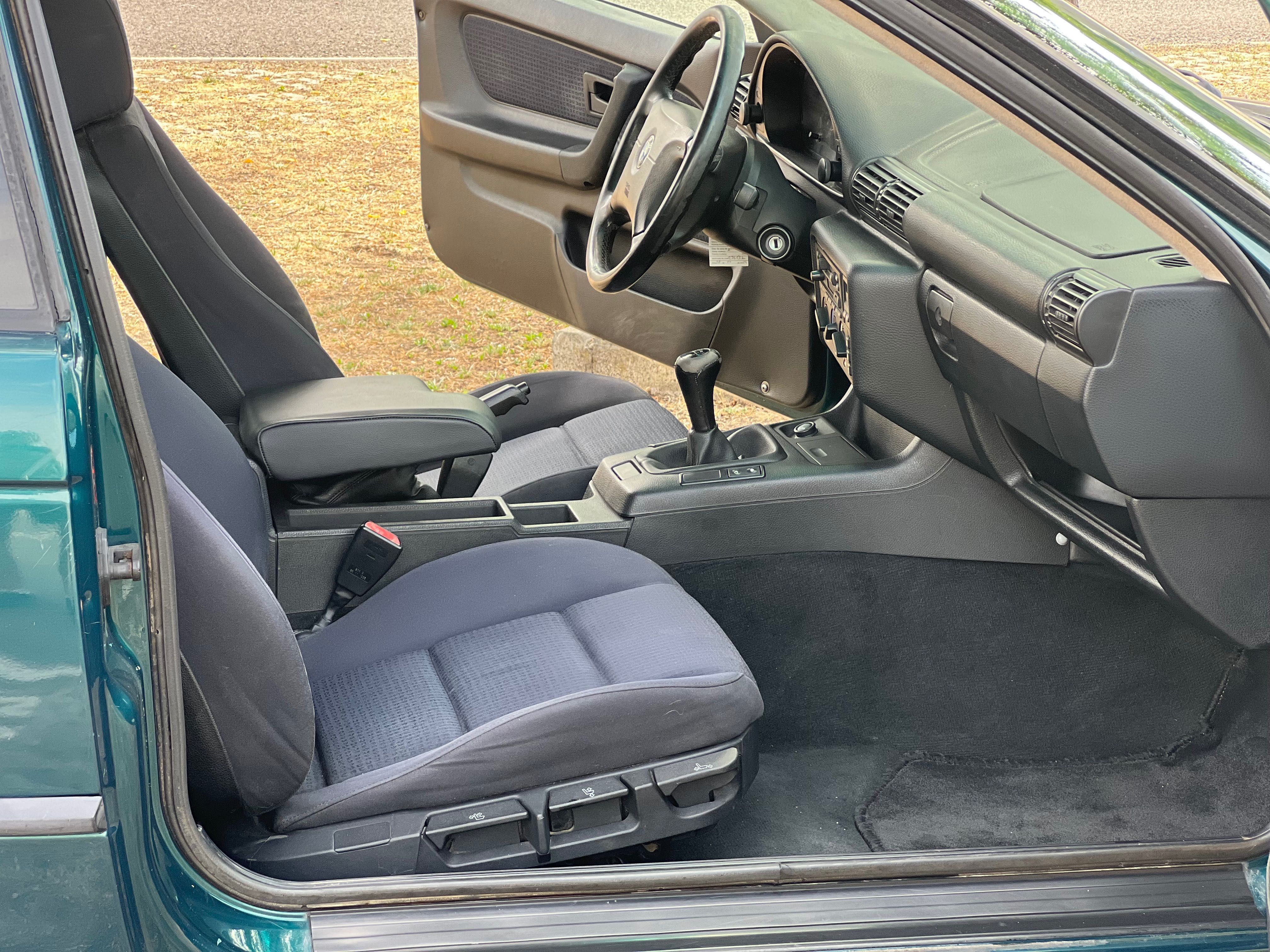 BMW E36 316i COMPACT com AC