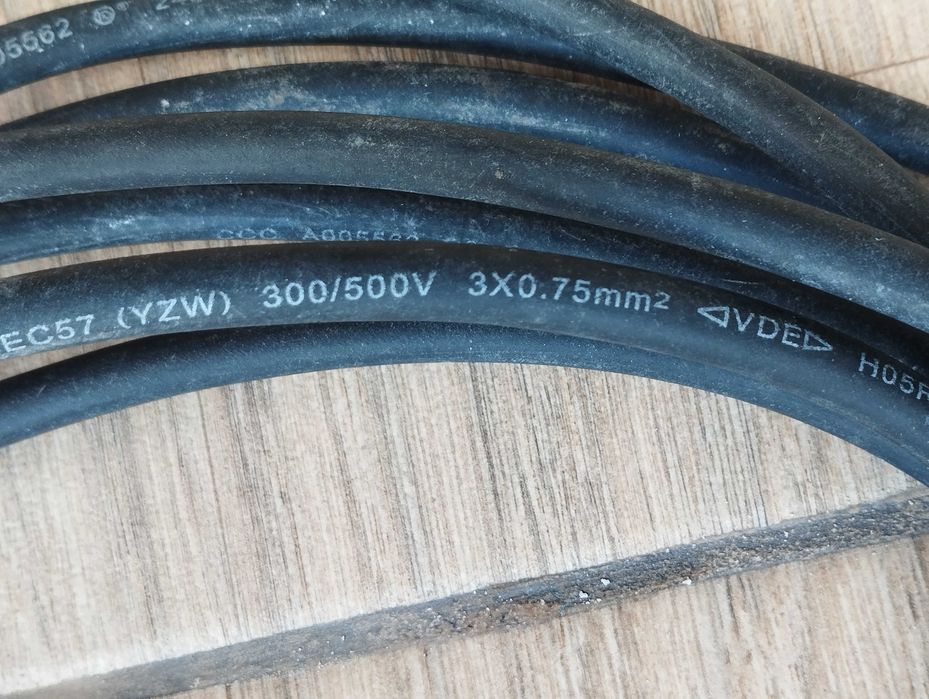 Шнур силовий H05RN-F 3x0.75mm2 чорний, довжина - 6 м.