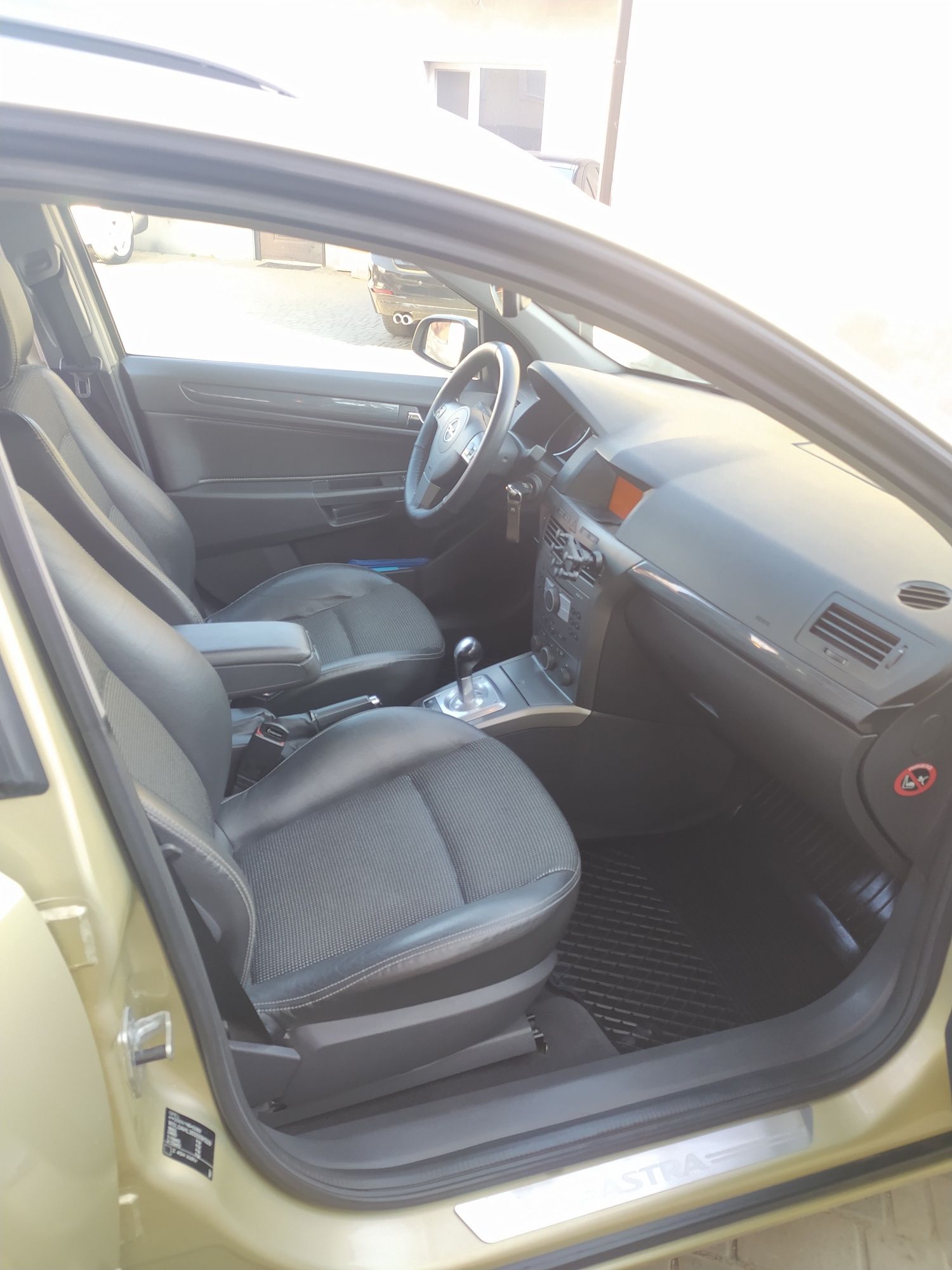 Автомобіль Opel Astra H 1.6 2004р.