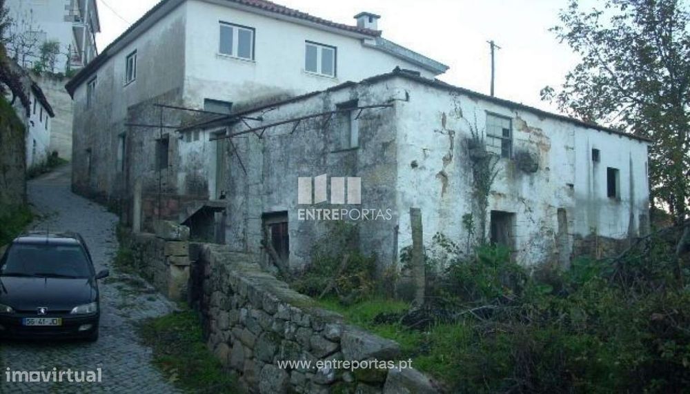 Venda Moradia V4, Santiago de Piães, Cinfães