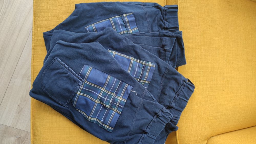 Mundurek szkolny Szkoła jak dom w Katowicach spodnie spodenki 140