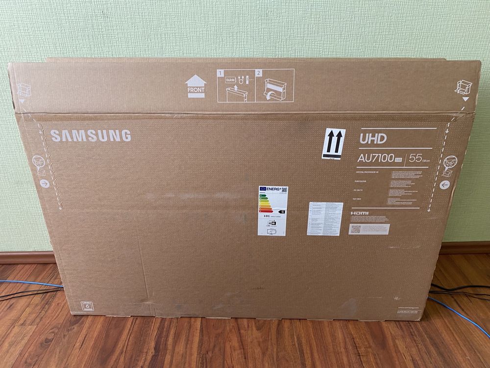 Телевизор Samsung 55AU7100 новый