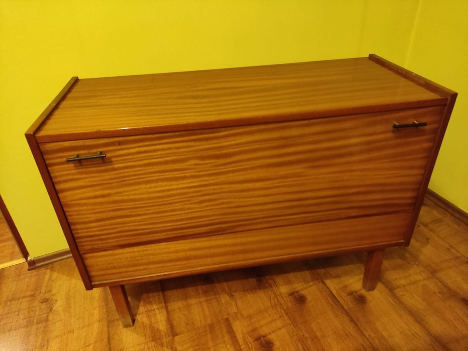 Meble ODRA PRL komplet, wysoki połysk, komody, pomocnik, super stan