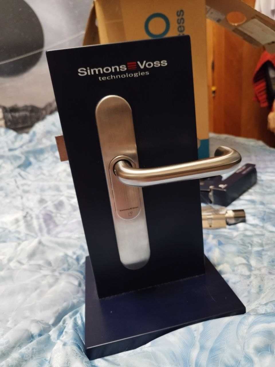 Умный дверной замок Simons Voss Smart Intego