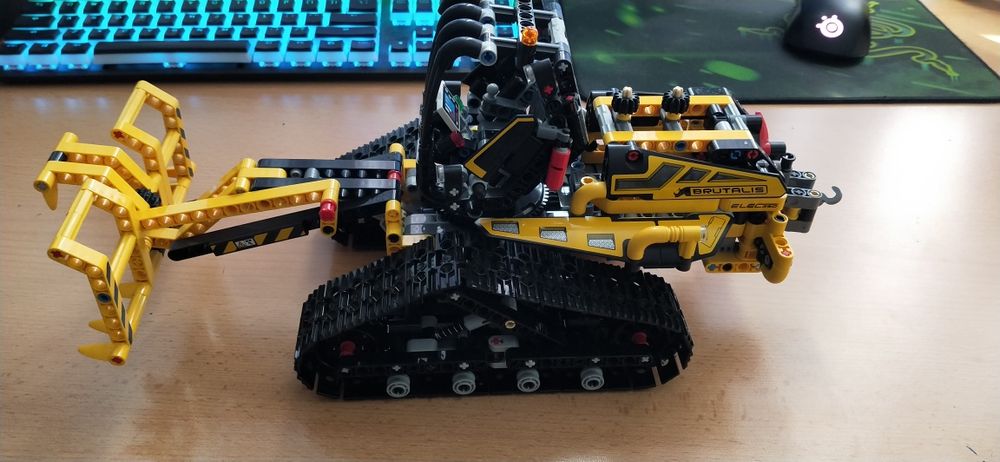 Lego Technic 42094 Koparka gąsienicowa