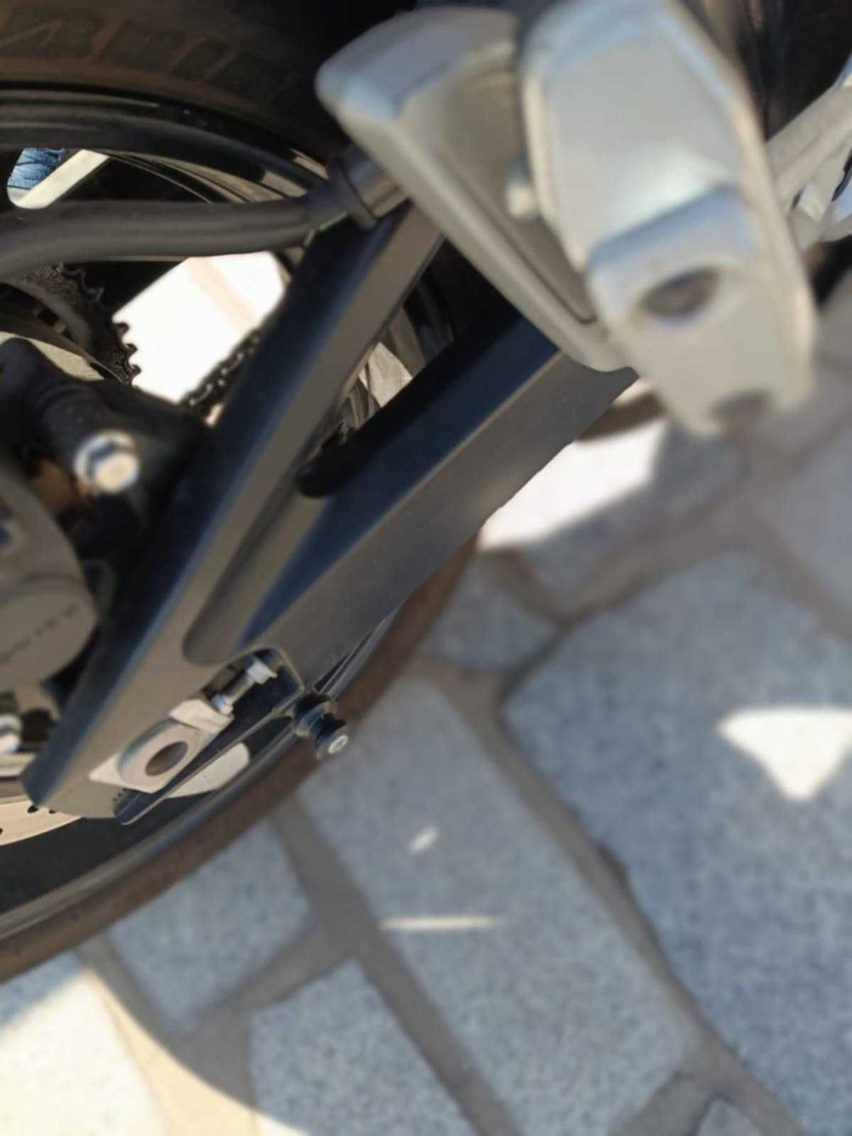 Suzuki GSR 600  em estado soberbo