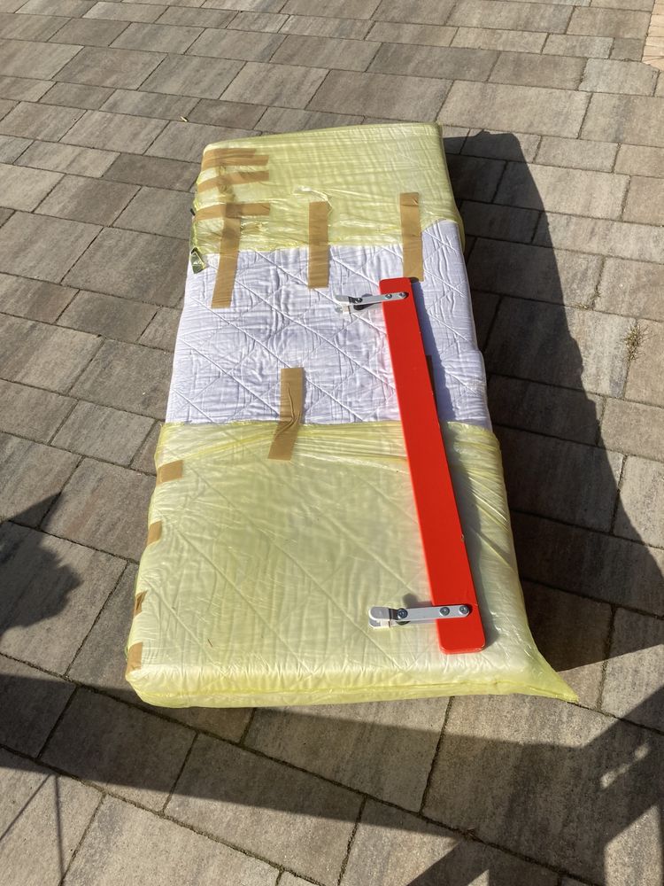Łóżko dla dziecka Ikea Kritter z materacem