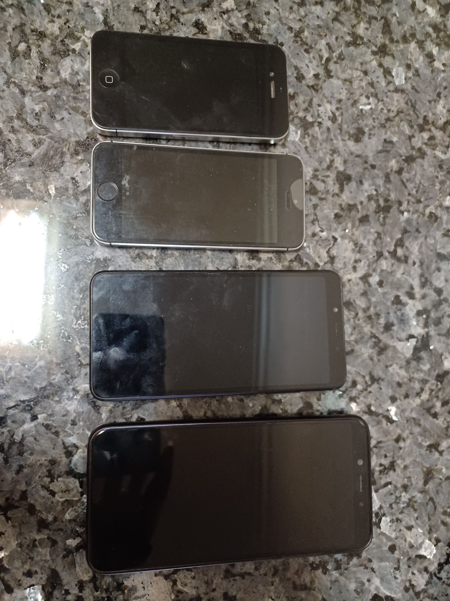 3 Telemoveis para peças 15 € Iphone / Samsung