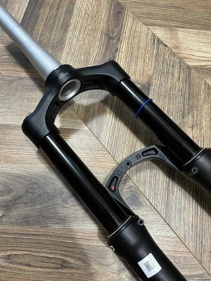 Amortyzator Suntour aion 140mm 27.5